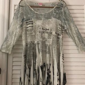 Woman’s Top Blk/White